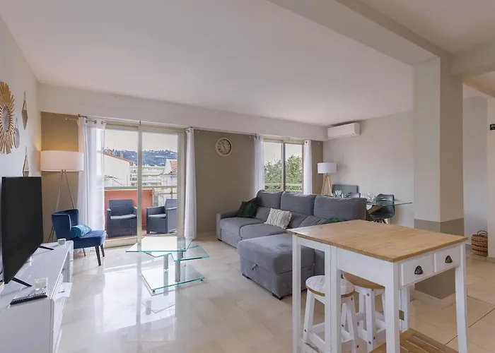 77 - Terrasse, Spacieux, Clim, Paisible شقة كان