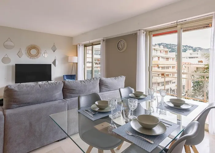 77 - Terrasse, Spacieux, Clim, Paisible شقة كان